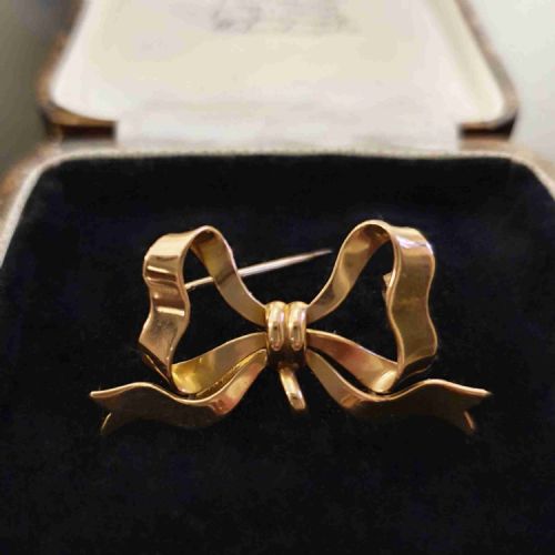 VICTORIAN 15CT GOLD BOW BROOCH IN BOX - ADDITIONAL PHOTO 4