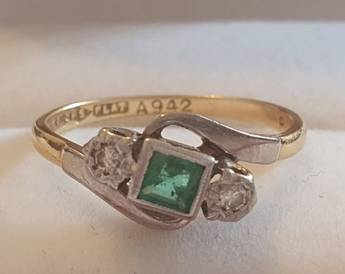 ART DECO PLATINUM SET PRINCESS EMERALD ILLUSION SET DIAMOND SHOULDERS 18CT GOLD RING SIZE N - ADDITIONAL PHOTO 2