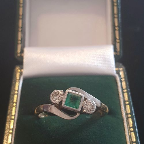 ART DECO PLATINUM SET PRINCESS EMERALD ILLUSION SET DIAMOND SHOULDERS 18CT GOLD RING SIZE N - ADDITIONAL PHOTO 3