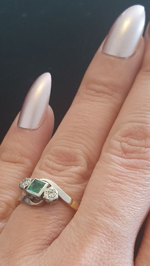 ART DECO PLATINUM SET PRINCESS EMERALD ILLUSION SET DIAMOND SHOULDERS 18CT GOLD RING SIZE N - ADDITIONAL PHOTO 10