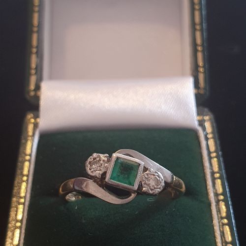 ART DECO PLATINUM SET PRINCESS EMERALD ILLUSION SET DIAMOND SHOULDERS 18CT GOLD RING SIZE N - ADDITIONAL PHOTO 17