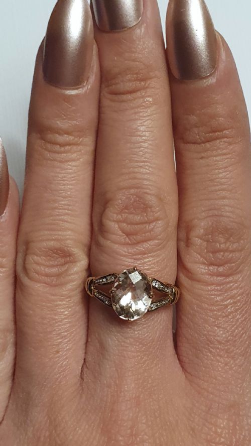OVAL CUT MORGANITE DIAMOND ON SPLIT SHOULDERS 9CT GOLD RING SIZE N - ADDITIONAL PHOTO 4