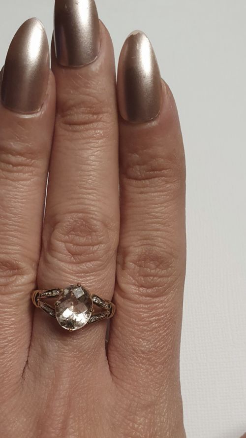 OVAL CUT MORGANITE DIAMOND ON SPLIT SHOULDERS 9CT GOLD RING SIZE N - ADDITIONAL PHOTO 6