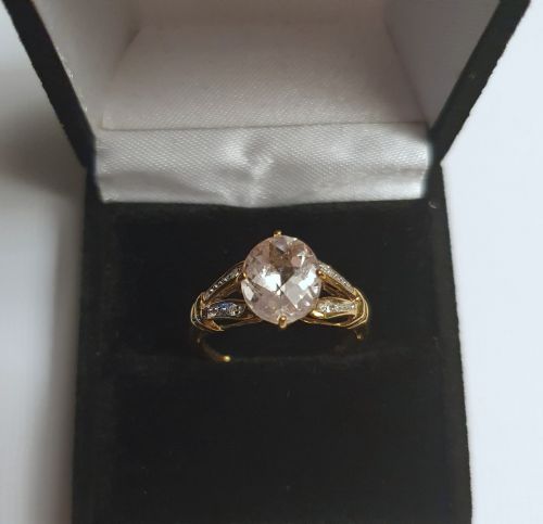 OVAL CUT MORGANITE DIAMOND ON SPLIT SHOULDERS 9CT GOLD RING SIZE N - ADDITIONAL PHOTO 12