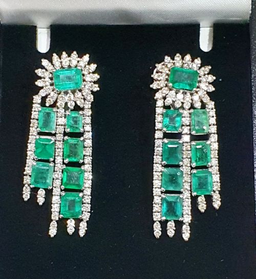 18CT WHITE GOLD 11CT EMERALD 3CT DIAMOND GATSBY DROP EARRINGS WITH CLIP POSTS C1940S - ADDITIONAL PHOTO 1