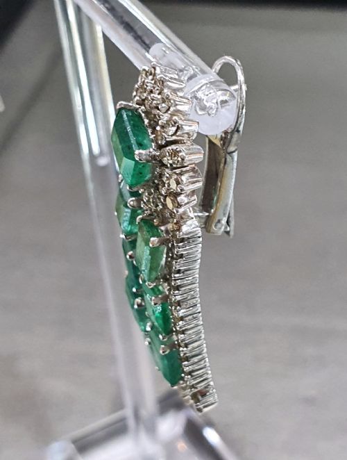 18CT WHITE GOLD 11CT EMERALD 3CT DIAMOND GATSBY DROP EARRINGS WITH CLIP POSTS C1940S - ADDITIONAL PHOTO 10
