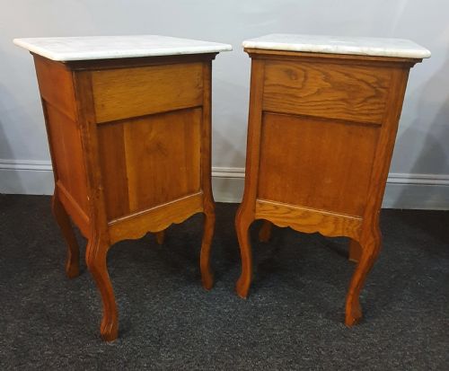 EARLY 1900S PAIR FRENCH MARBLE TOP OAK BEDSIDE CABINETS - ADDITIONAL PHOTO 3