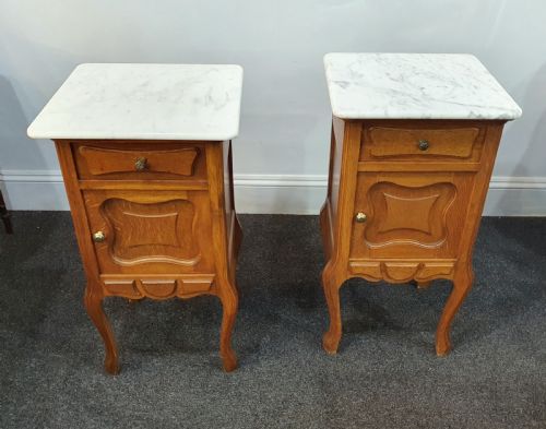 EARLY 1900S PAIR FRENCH MARBLE TOP OAK BEDSIDE CABINETS - ADDITIONAL PHOTO 4
