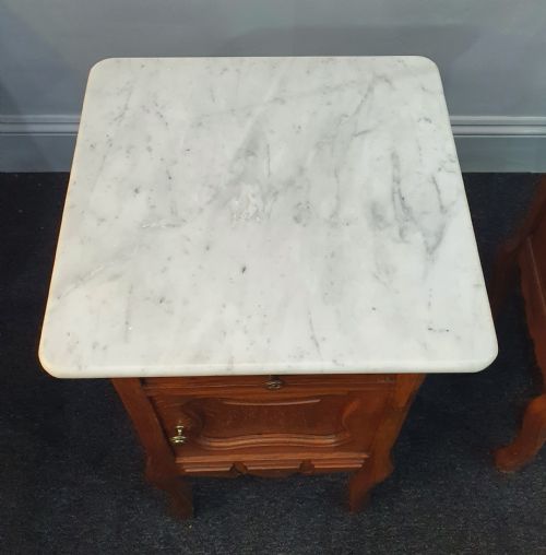 EARLY 1900S PAIR FRENCH MARBLE TOP OAK BEDSIDE CABINETS - ADDITIONAL PHOTO 7