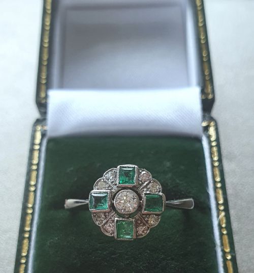 1920S30S SOLID PLATINUM DIAMOND EMERALD ART DECO RING SIZE P - ADDITIONAL PHOTO 1