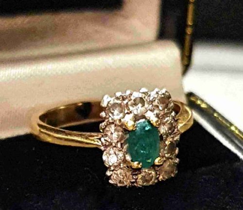 art deco emerald diamond halo 18ct gold ring size j - CATEGORY: ANTIQUE JEWELLERY - DATED 1920