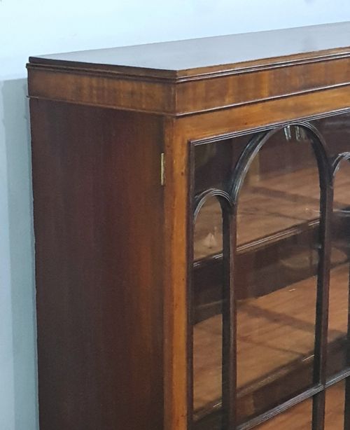 LATE 19TH CENTURY GLAZED MAHOGANY ADJUSTABLE SHELVED BOOKCASE - ADDITIONAL PHOTO 5