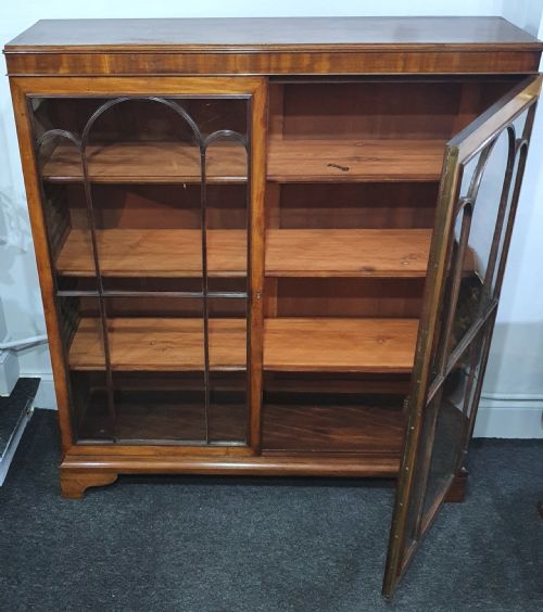 LATE 19TH CENTURY GLAZED MAHOGANY ADJUSTABLE SHELVED BOOKCASE - ADDITIONAL PHOTO 11