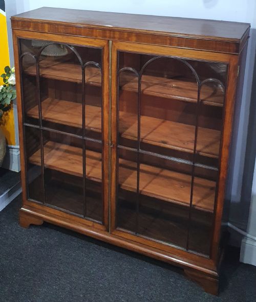 LATE 19TH CENTURY GLAZED MAHOGANY ADJUSTABLE SHELVED BOOKCASE - ADDITIONAL PHOTO 12