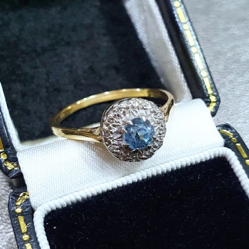 EDWARDIAN ART DECO AQUAMARINE DIAMOND HALO 18CT GOLD RING SIZE R - ADDITIONAL PHOTO 3
