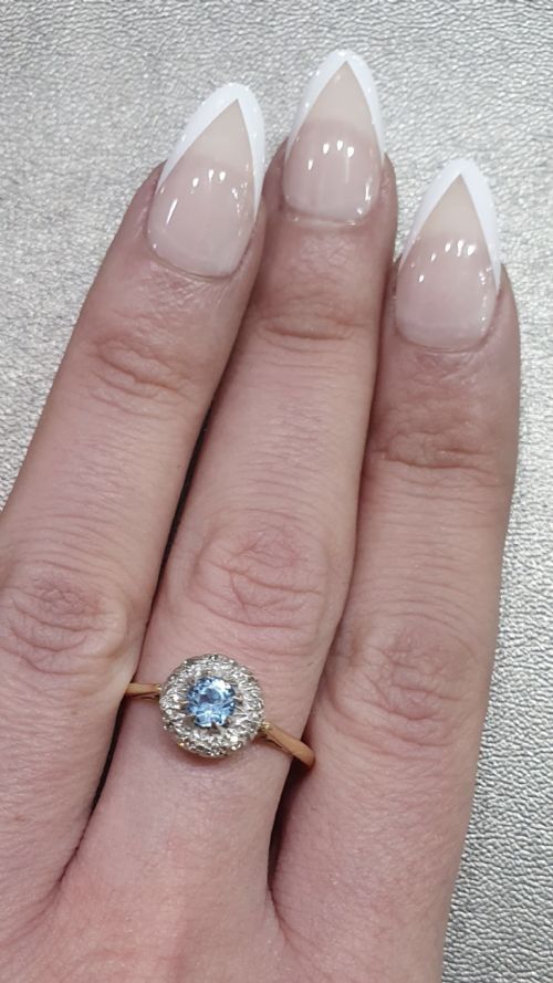 EDWARDIAN ART DECO AQUAMARINE DIAMOND HALO 18CT GOLD RING SIZE R - ADDITIONAL PHOTO 6