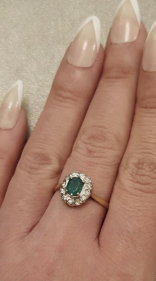 1930S ART DECO EMERALD DIAMOND PLATINUM 18CT GOLD RING SIZE P - ADDITIONAL PHOTO 2