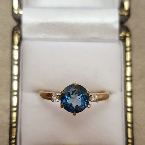 LONDON BLUE TOPAZ WHITE TOPAZ SHOULDERS 9CT GOLD RING SIZE O - ADDITIONAL PHOTO 6