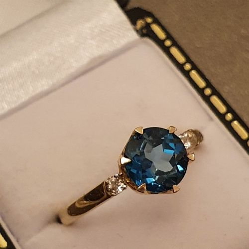 LONDON BLUE TOPAZ WHITE TOPAZ SHOULDERS 9CT GOLD RING SIZE O - ADDITIONAL PHOTO 4
