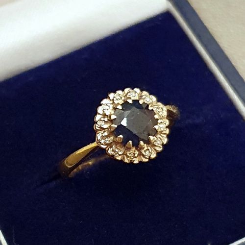 SAPPHIRE DIAMOND HALO 18CT GOLD RING SIZE M - ADDITIONAL PHOTO 5