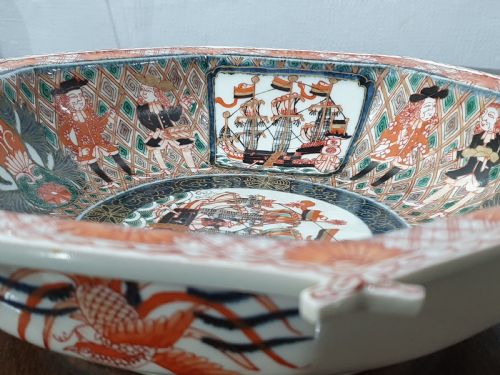 RARE EDO PERIOD OCTAGONAL IMARI DISH - ADDITIONAL PHOTO 4
