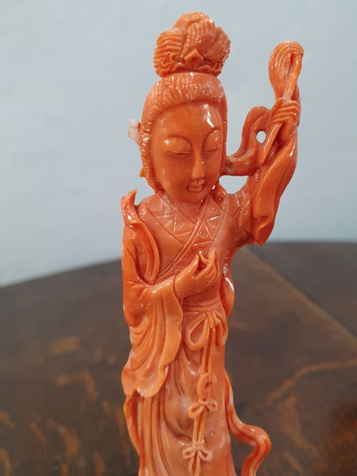 REPUBLICAN PERIOD 19111949 CORAL CARVING OF GUANYIN - ADDITIONAL PHOTO 4