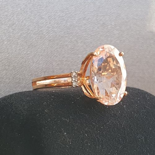large morganite with diamond shoulders 9ct rose gold ring size n - CATEGORY: ANTIQUE JEWELLERY - DATED LATER THAN 1960