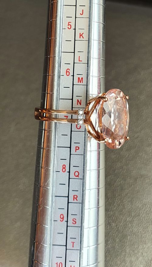 LARGE MORGANITE WITH DIAMOND SHOULDERS 9CT ROSE GOLD RING SIZE N - ADDITIONAL PHOTO 3