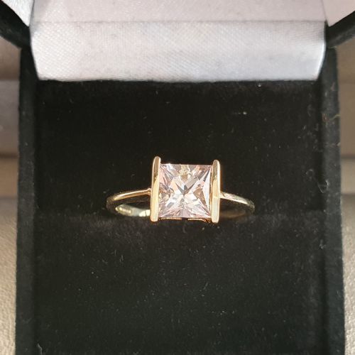 RADIANT CUT 15CT MORGANITE SOLITAIRE 9CT YELLOW GOLD RING - ADDITIONAL PHOTO 5