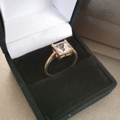 RADIANT CUT 15CT MORGANITE SOLITAIRE 9CT YELLOW GOLD RING - ADDITIONAL PHOTO 6