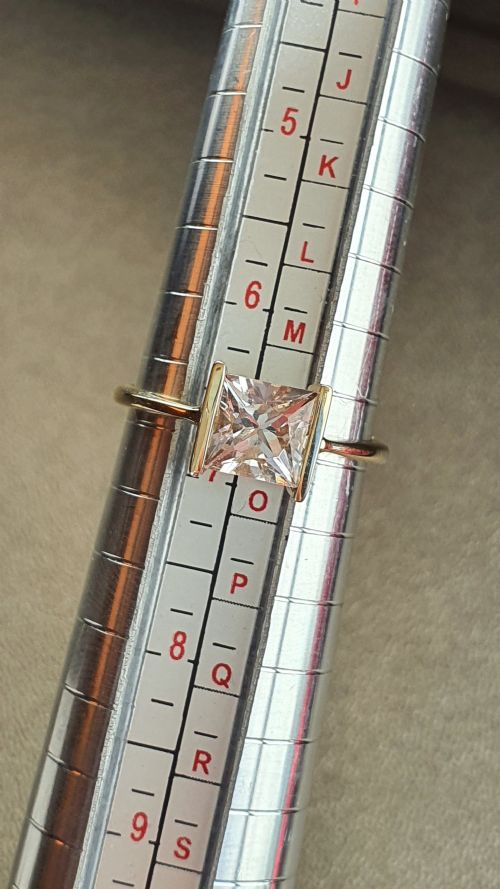 RADIANT CUT 15CT MORGANITE SOLITAIRE 9CT YELLOW GOLD RING - ADDITIONAL PHOTO 10