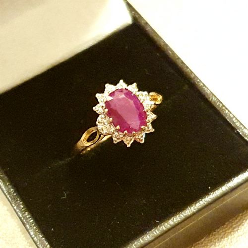 VINTAGE 1CT RUBY DIAMOND HALO RING SIZE M - ADDITIONAL PHOTO 2