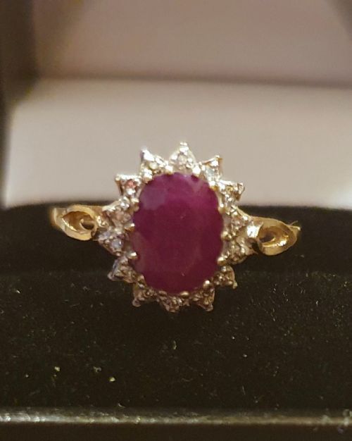 VINTAGE 1CT RUBY DIAMOND HALO RING SIZE M - ADDITIONAL PHOTO 9