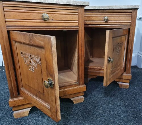 PAIR OF OAK FRENCH MARBLE TOPPED BEDSIDE CABINETS EARLY 1900S - ADDITIONAL PHOTO 5