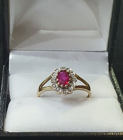VINTAGE 193040S RUBY DIAMOND HALO 9CT GOLD RING SIZE O - ADDITIONAL PHOTO 3