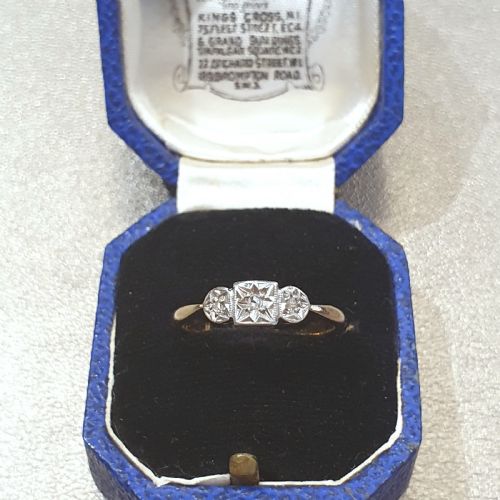 ART DECO 1920S30S GEOMETRIC PALLADIUM SET DIAMONDS 9CT GOLD RING SIZE N - ADDITIONAL PHOTO 2