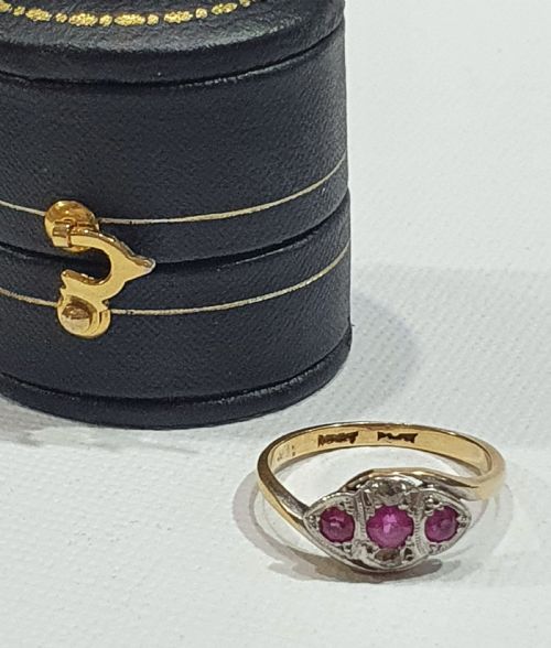 EDWARDIAN ART DECO PLATINUM SET RUBY DIAMOND 18CT GOLD TRILOGY SIZE K - ADDITIONAL PHOTO 10