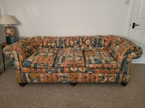 victorian chesterfield sofa c1880 - CATEGORY: ANTIQUE SOFAS - DATED 1880