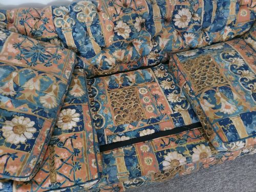 VICTORIAN CHESTERFIELD SOFA C1880 - ADDITIONAL PHOTO 16