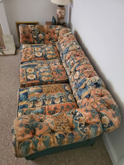 VICTORIAN CHESTERFIELD SOFA C1880 - ADDITIONAL PHOTO 5