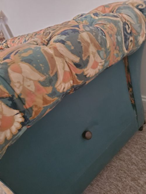 VICTORIAN CHESTERFIELD SOFA C1880 - ADDITIONAL PHOTO 15