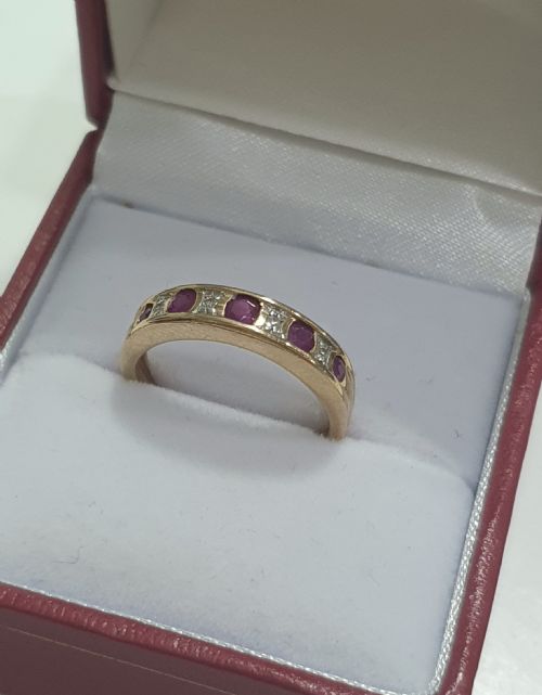 VINTAGE RUBY ILLUSION SET DIAMOND HALF ETERNITY RING SIZE L - ADDITIONAL PHOTO 4