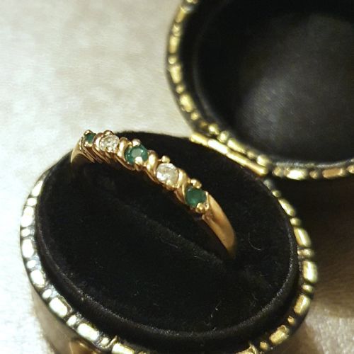 vintage emerald diamond 9ct gold half eternity ring size m - CATEGORY: ANTIQUE JEWELLERY - DATED 1960
