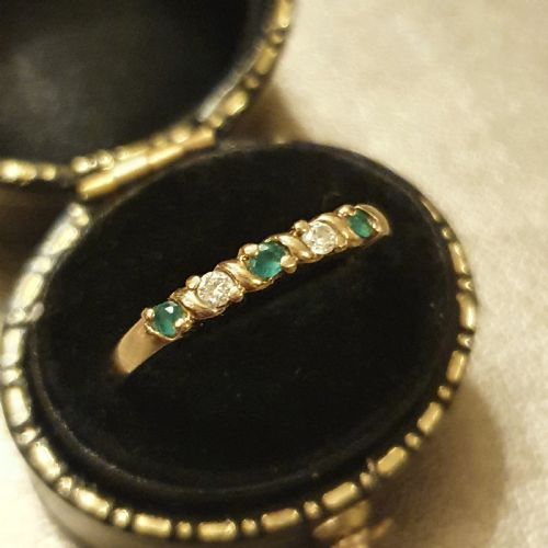 VINTAGE EMERALD DIAMOND 9CT GOLD HALF ETERNITY RING SIZE M - ADDITIONAL PHOTO 2