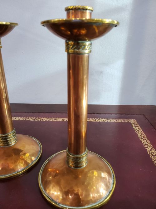 PAIR ARTS CRAFTS COPPER CANDLESTICKS C1910 - ADDITIONAL PHOTO 3