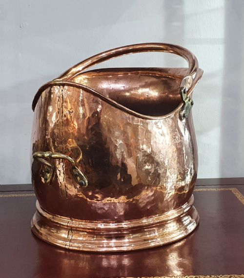 ARTS CRAFTS HAMMERED COPPER COAL SCUTTLE SWING HANDLE LATE 19TH CENTURY - ADDITIONAL PHOTO 5