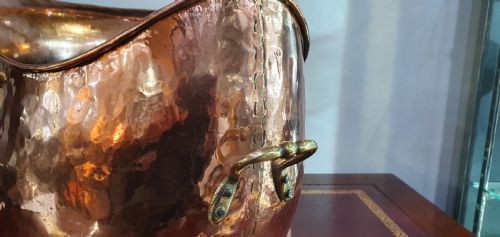 ARTS CRAFTS HAMMERED COPPER COAL SCUTTLE SWING HANDLE LATE 19TH CENTURY - ADDITIONAL PHOTO 8