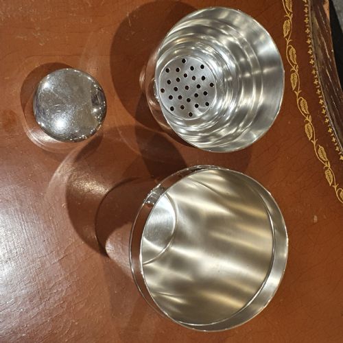 ART DECO CONTINENTAL BULLET 3 PIECE COCKTAIL SHAKER C1930 - ADDITIONAL PHOTO 6