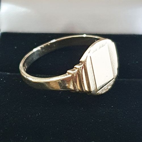 MEN'S 1955 VINTAGE 9CT GOLD SIGNET RING - ADDITIONAL PHOTO 3