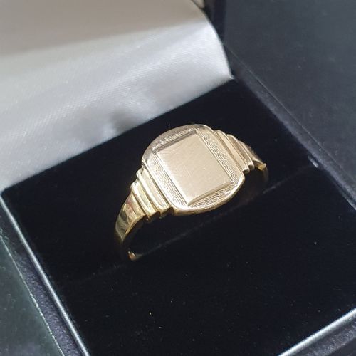MEN'S 1955 VINTAGE 9CT GOLD SIGNET RING - ADDITIONAL PHOTO 9